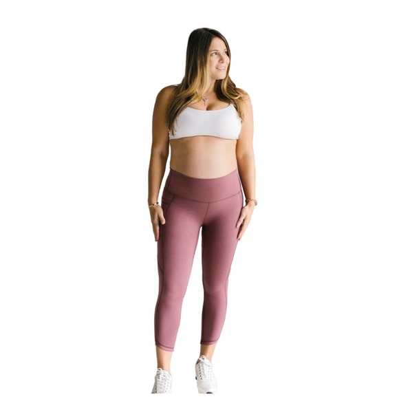 Anook‎ Athletics Ellie Maternity 23" Crop Leggings in Berry Heather - Picture 1 of 9